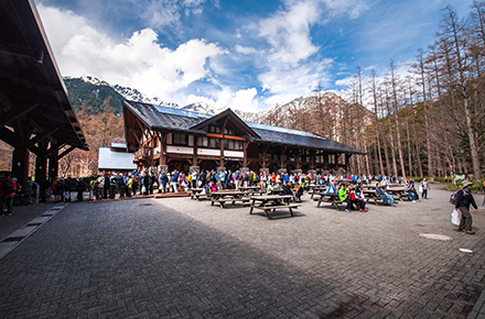 上高地バスターミナル