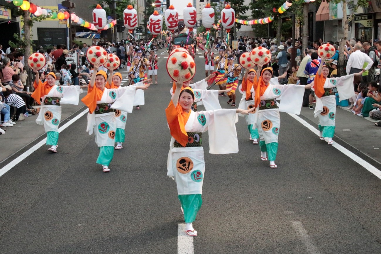 東北四大祭り「山形花笠まつり」へ行こう！ 基本情報とおすすめ観光方法 - 読売旅行 - 国内旅行・海外旅行・クルーズ・バスツアー・ダイナミック ...